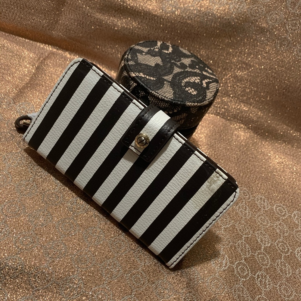 Henri Bendel dalton phone wristlet